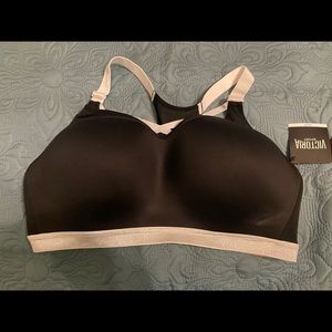 NWT 38DDD Victoria’s Secret Sports Bra